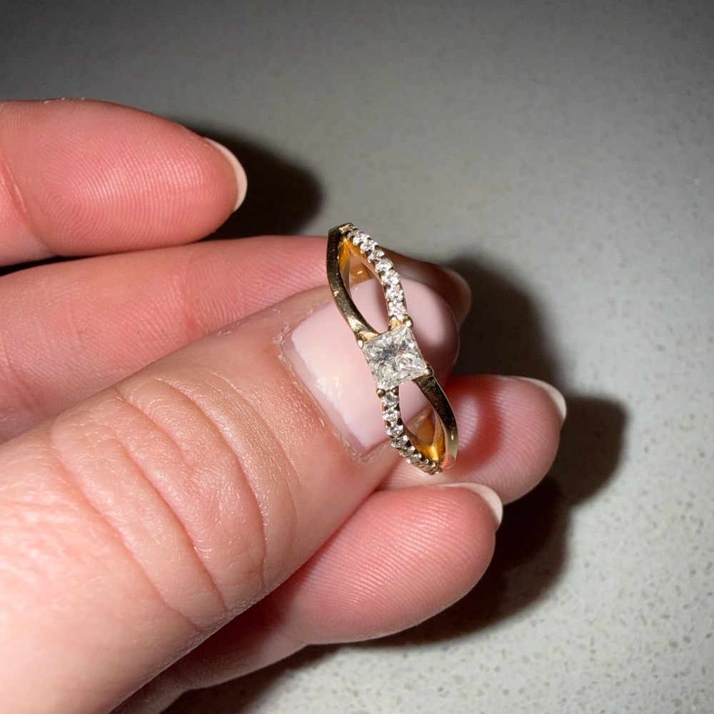 NEW 14K Yellow Gold Natural Diamond Infinity Ring 0.10–0.15 CT Light-Up HDI Box - Picture 8 of 13